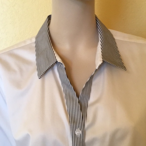 Chico’s EUC Caroline Striped Sateen No-Iron Blouse - Picture 2 of 6